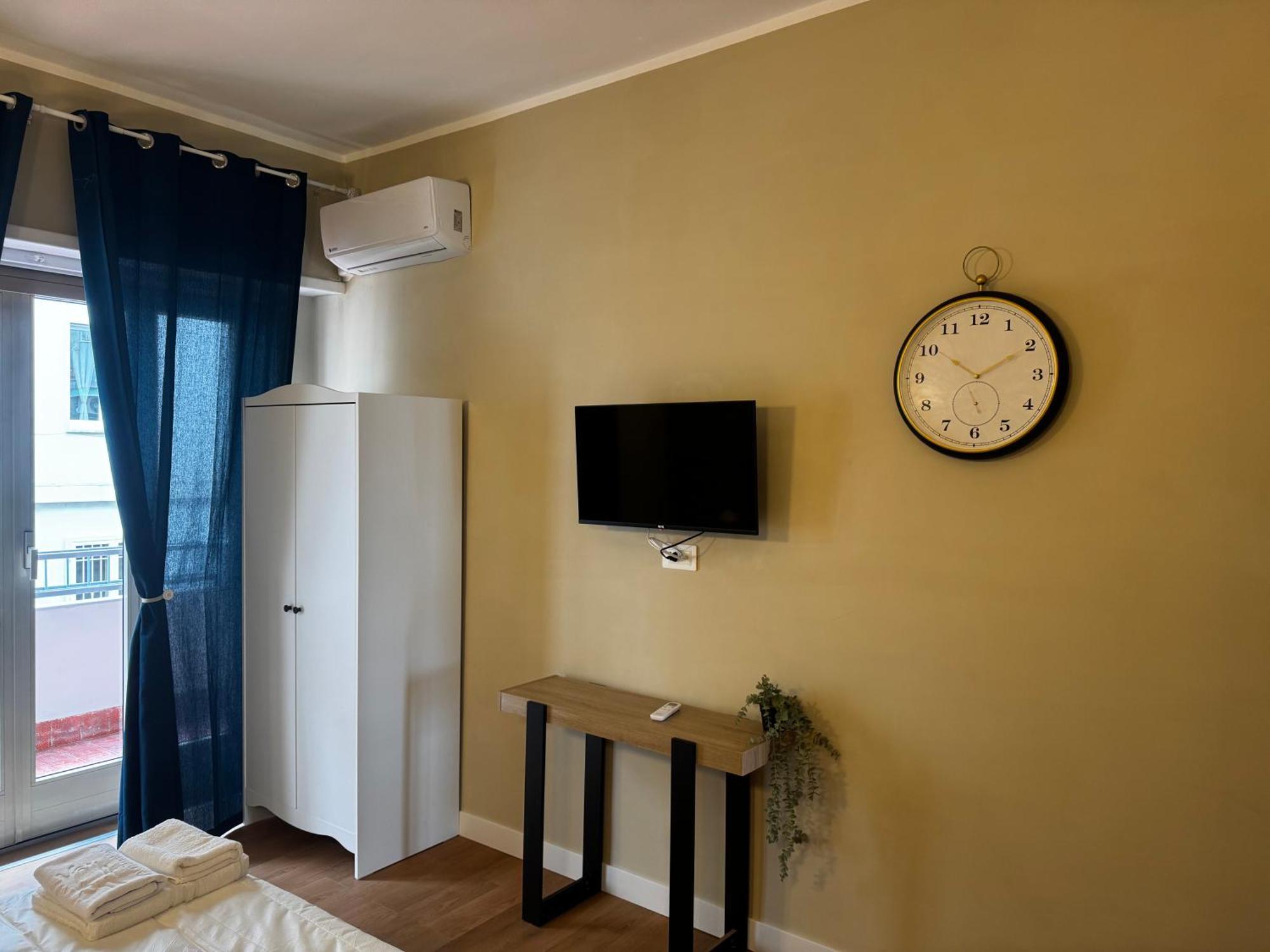 Deluxe Double Room Balcony,1662182254:JPEG