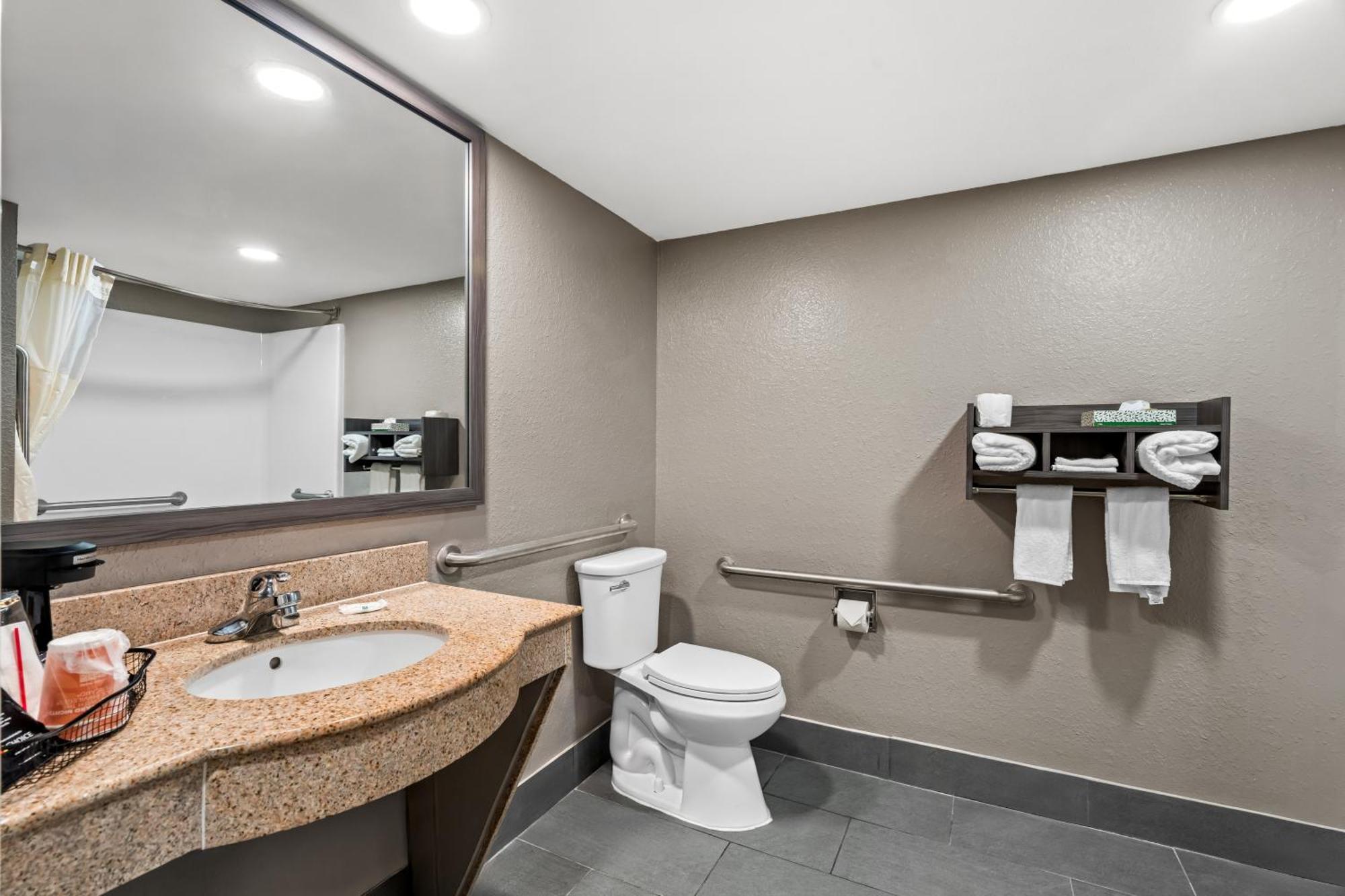 King Room Disability Access or Non Smoking