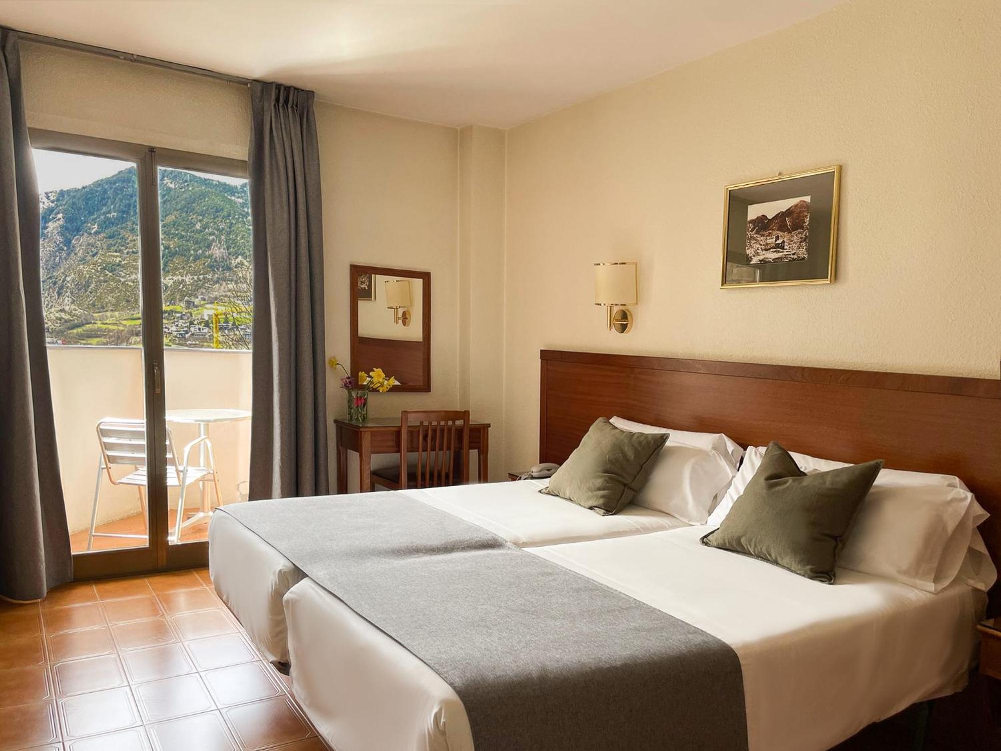 Chambre Triple – Vue sur Montagne
