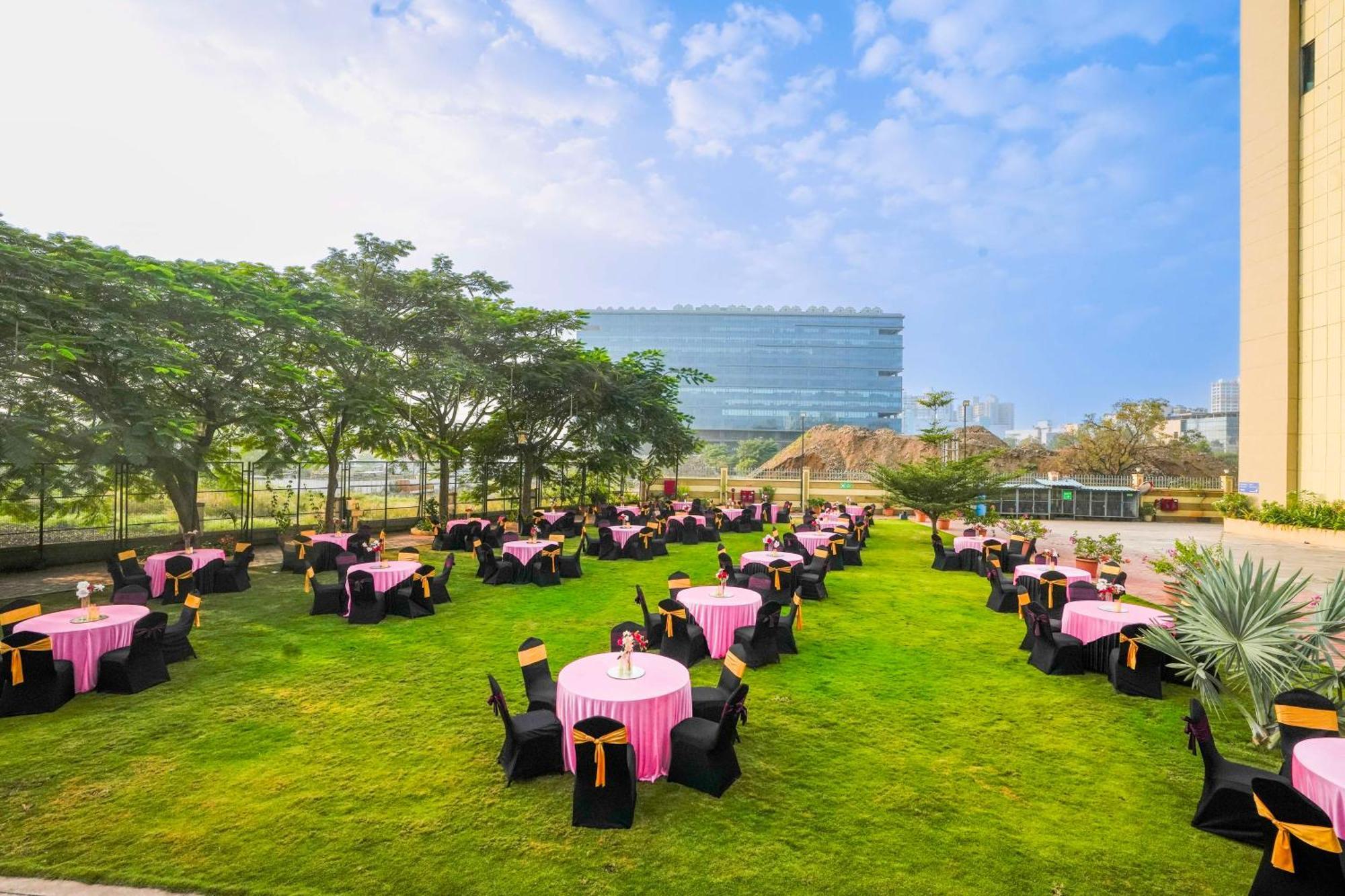 Superior Room on Food & Beverage Services