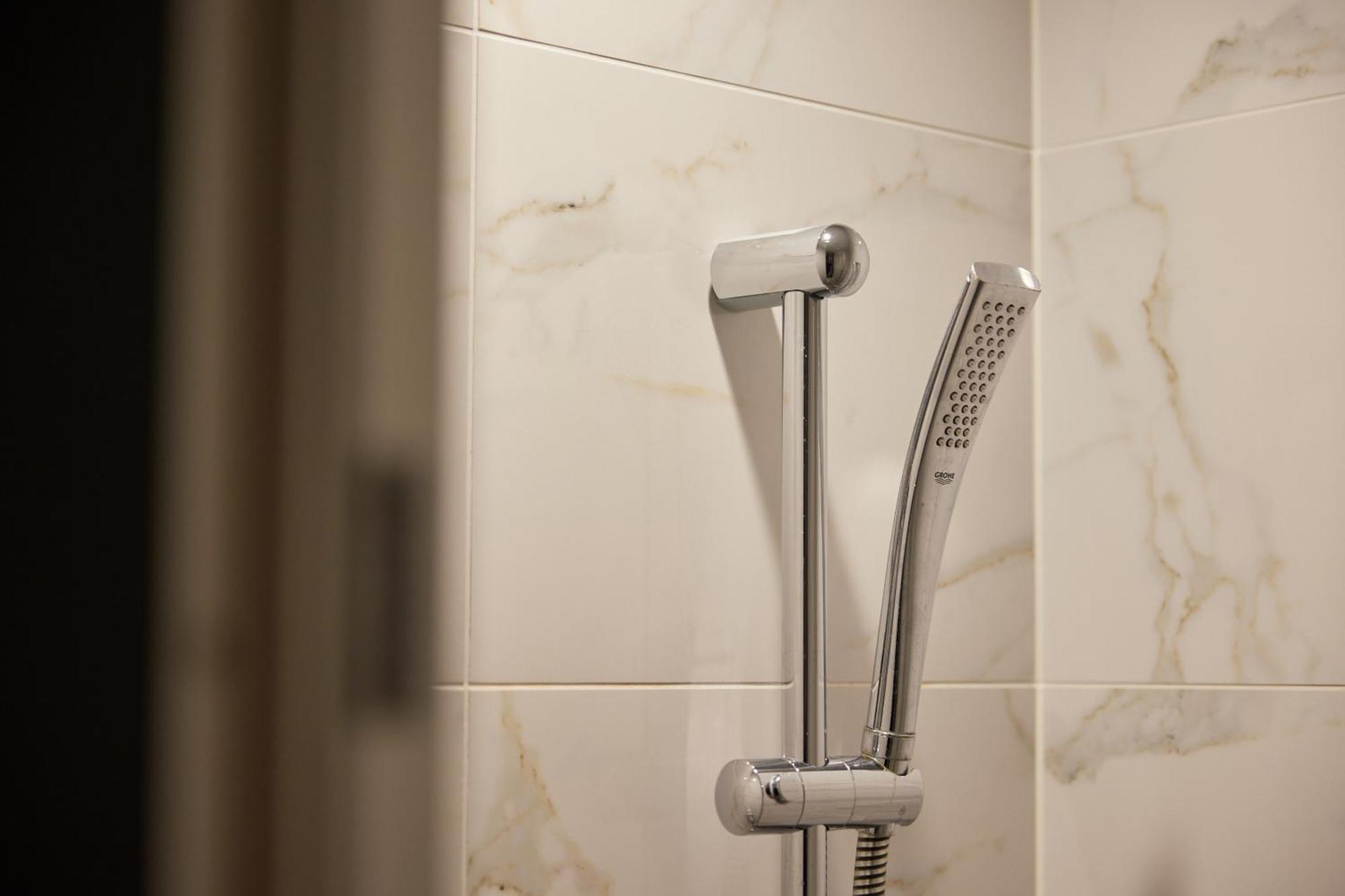 Chambre Double Standard - Douche Uniquement