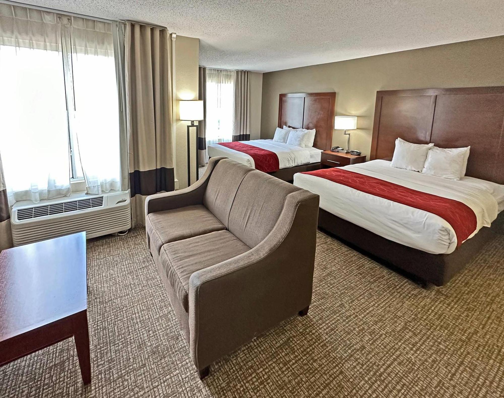 Studio Suite Two Queen Beds