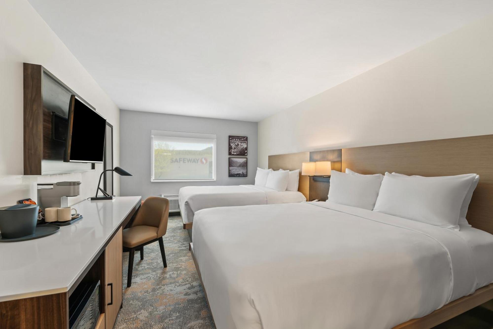 Standard Queen Room Two Queen Beds Non Smoking