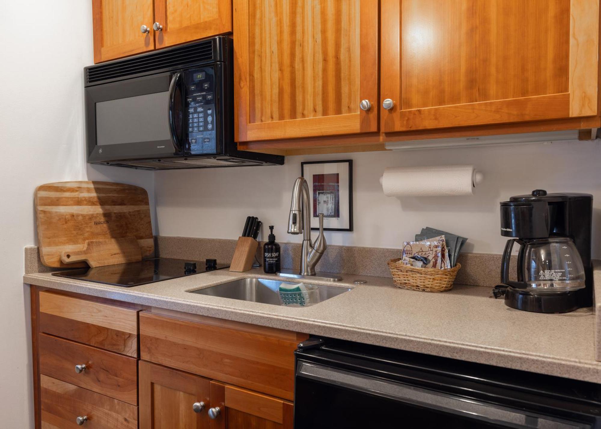 Studio Apartment