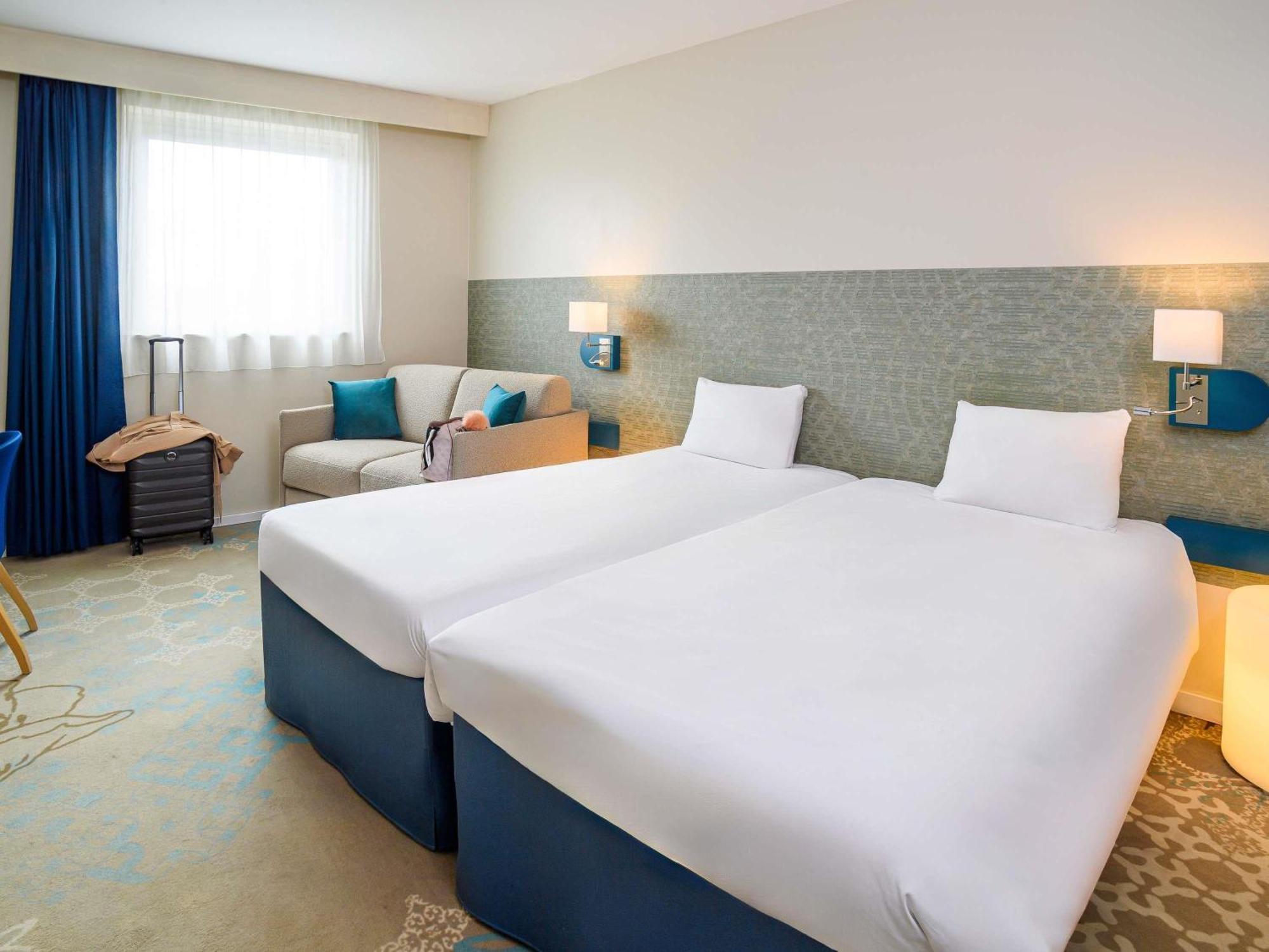 Standard Twin Room Sofa
