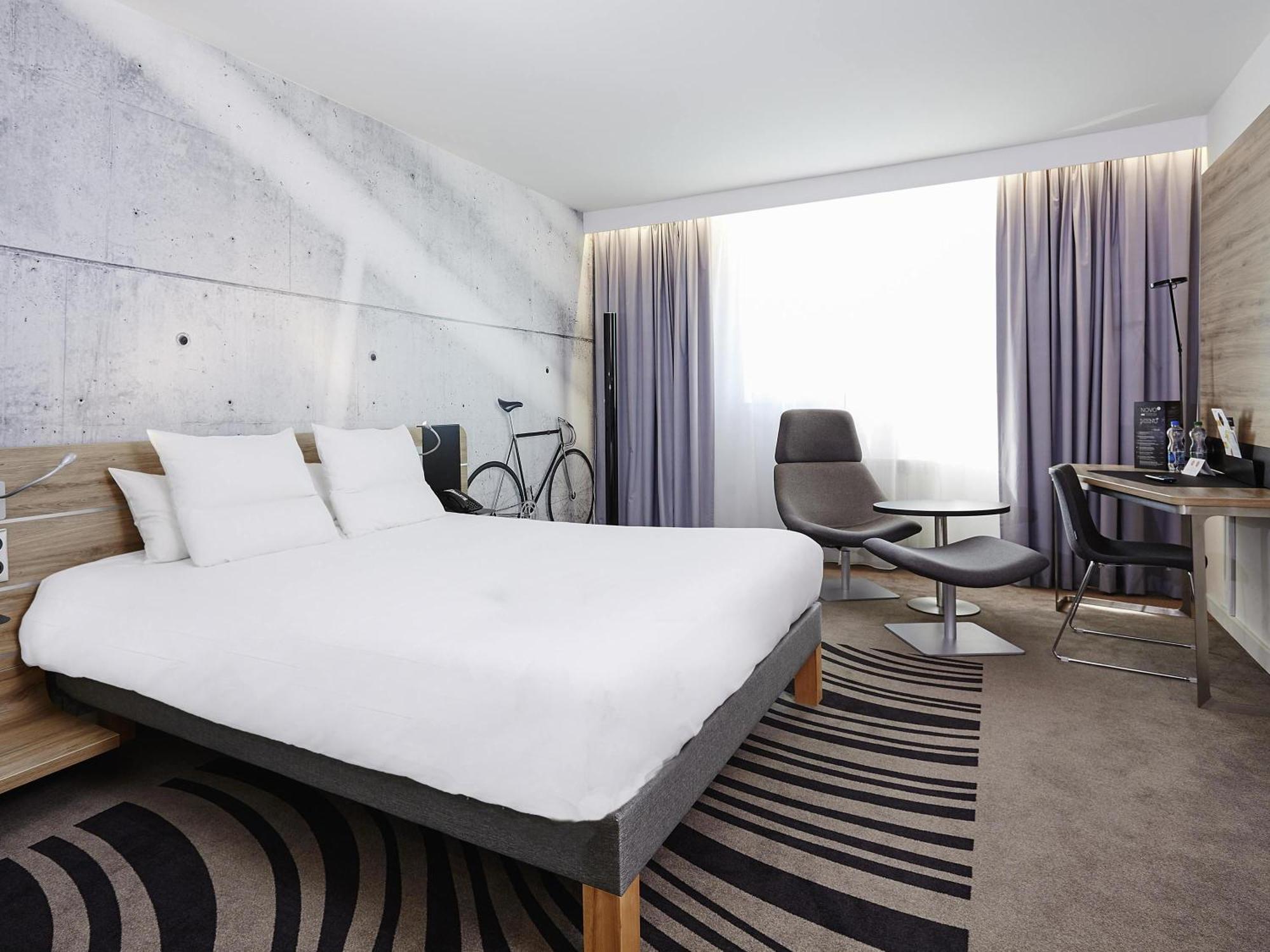 Executive Queen Room