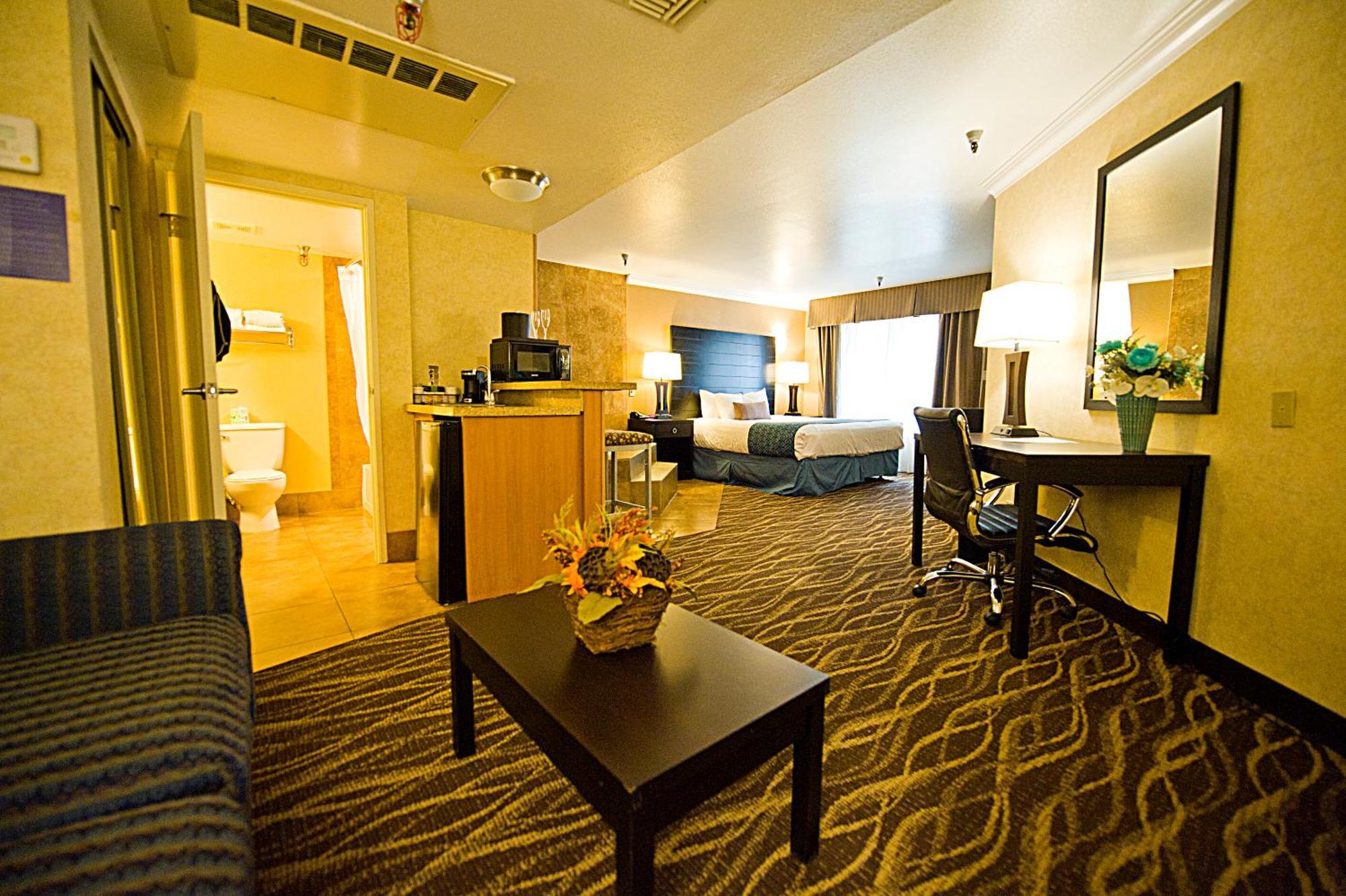 Executive King Suite Spa Bath