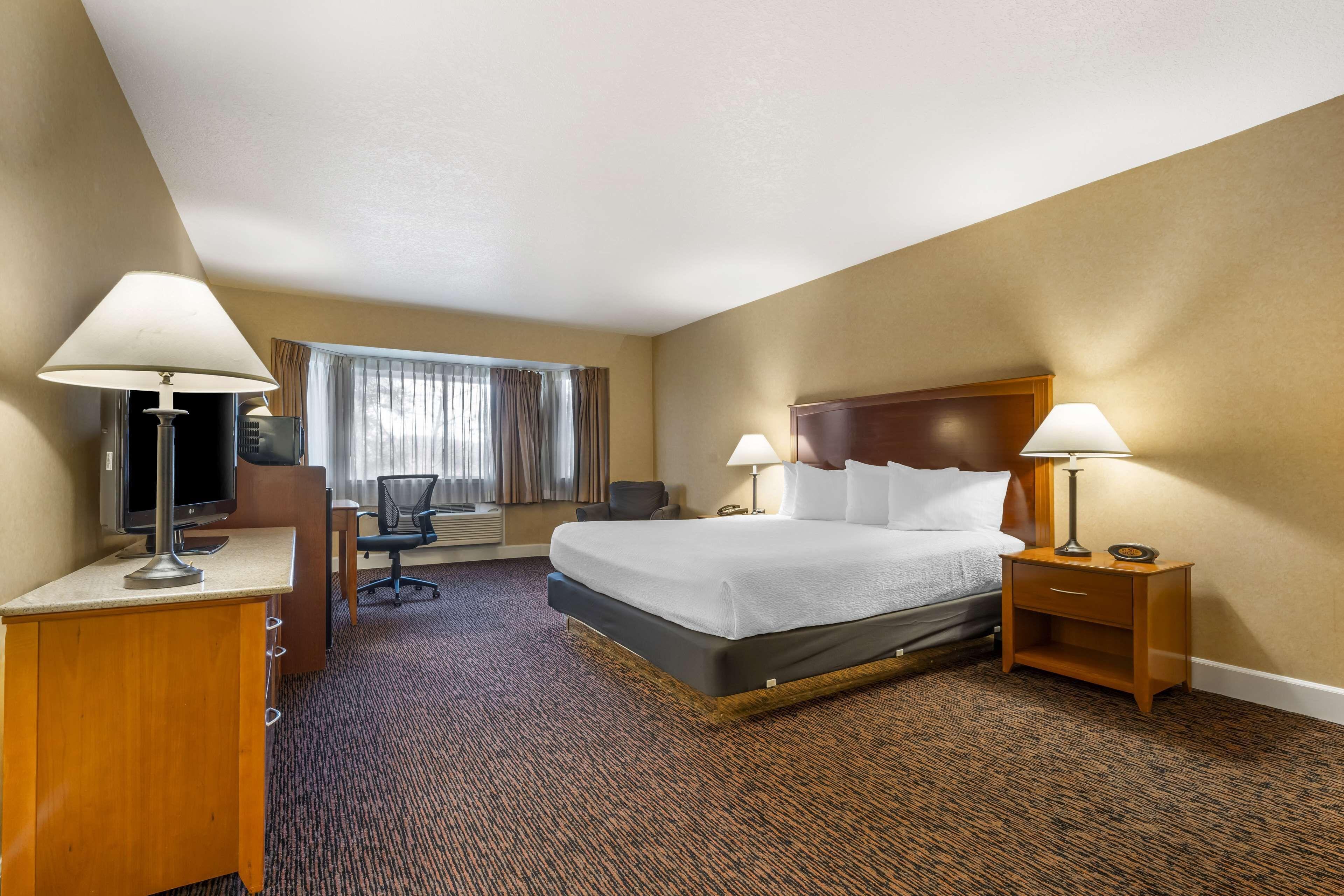 Executive King Room Non-Smoking