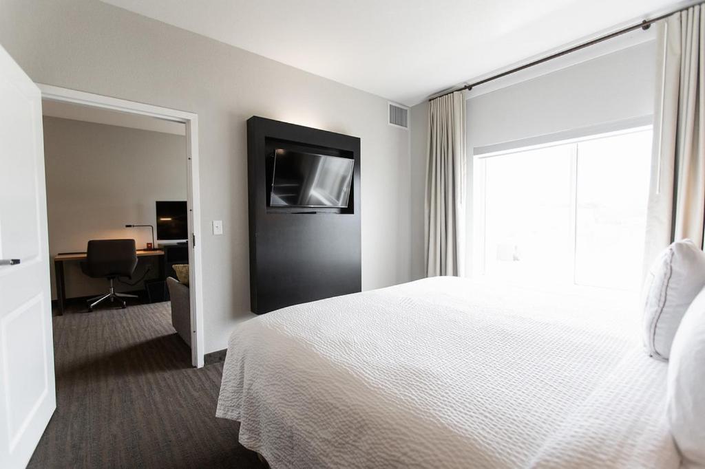 One-Bedroom King Suite Sofa Bed Hearing Accessible