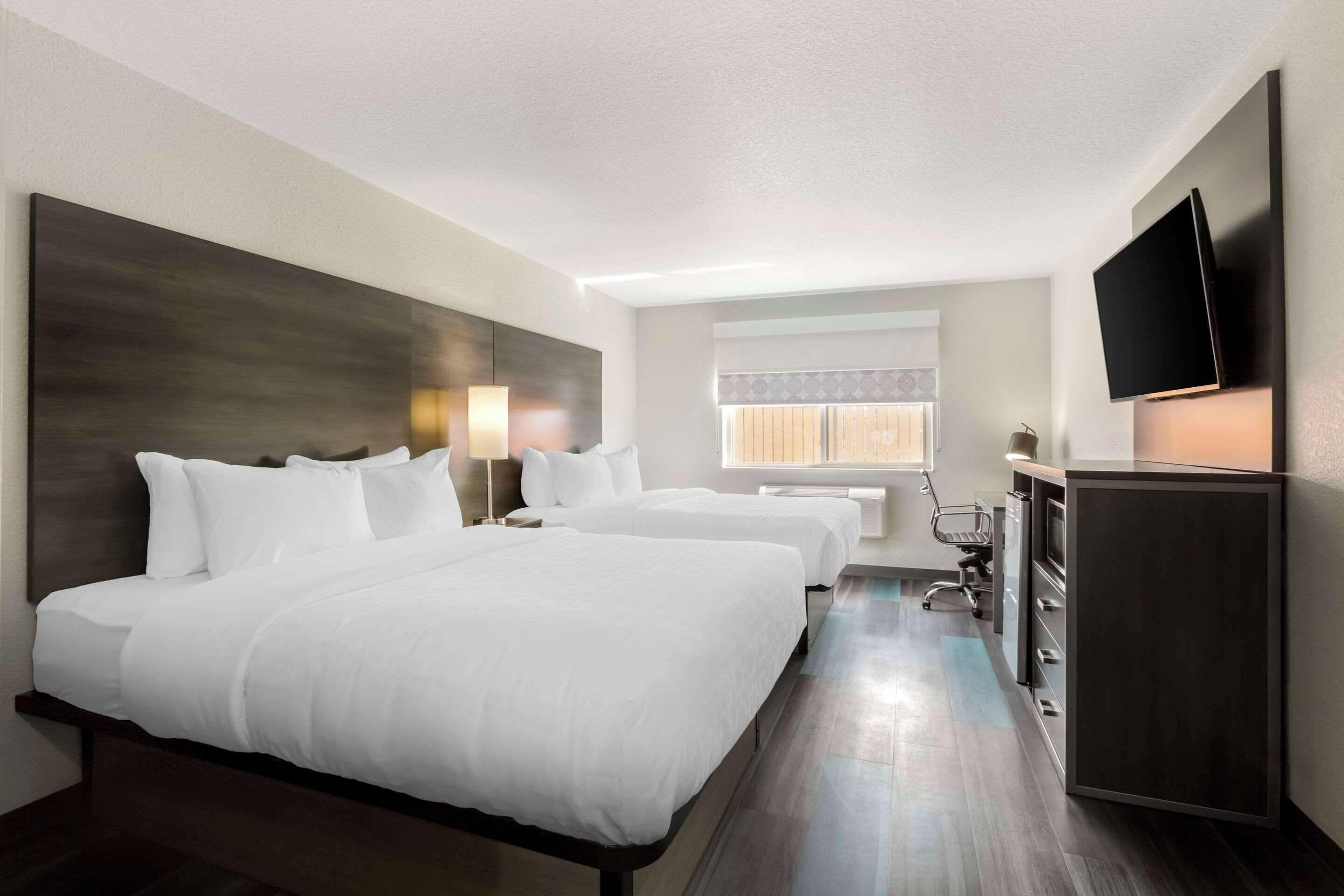 Queen Room 2 Queen Beds Non Smoking
