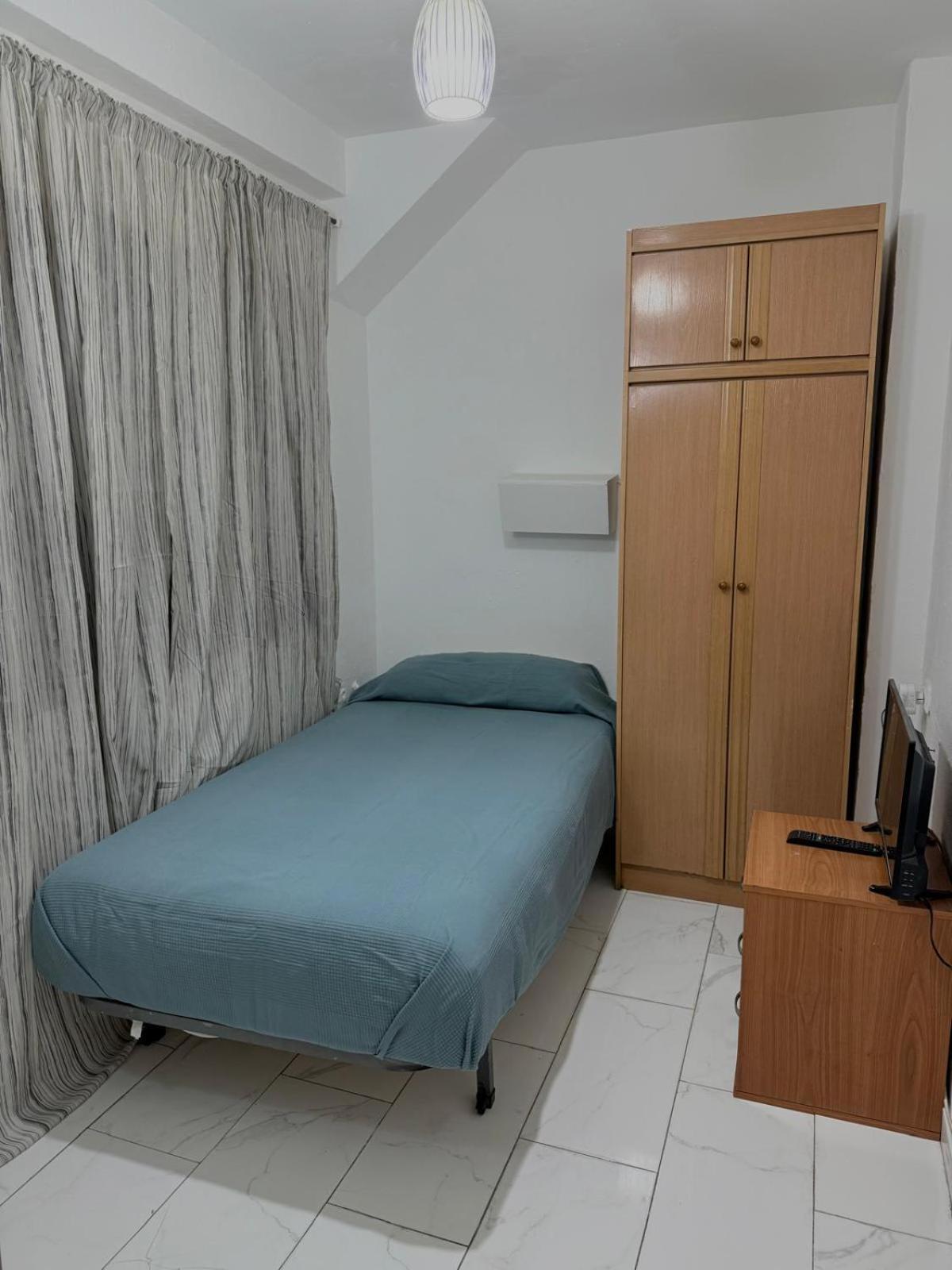 Small Single Room