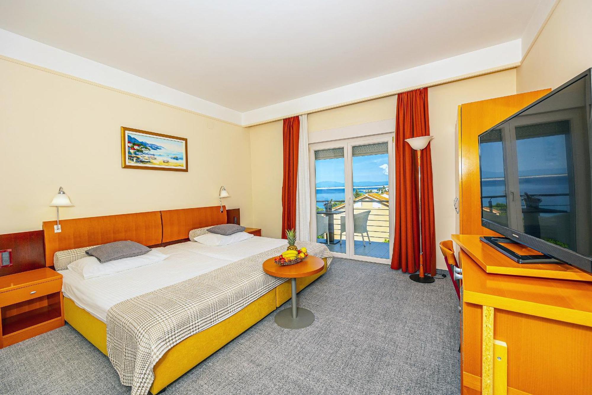 Double or Twin Room Balcony Side Sea View
