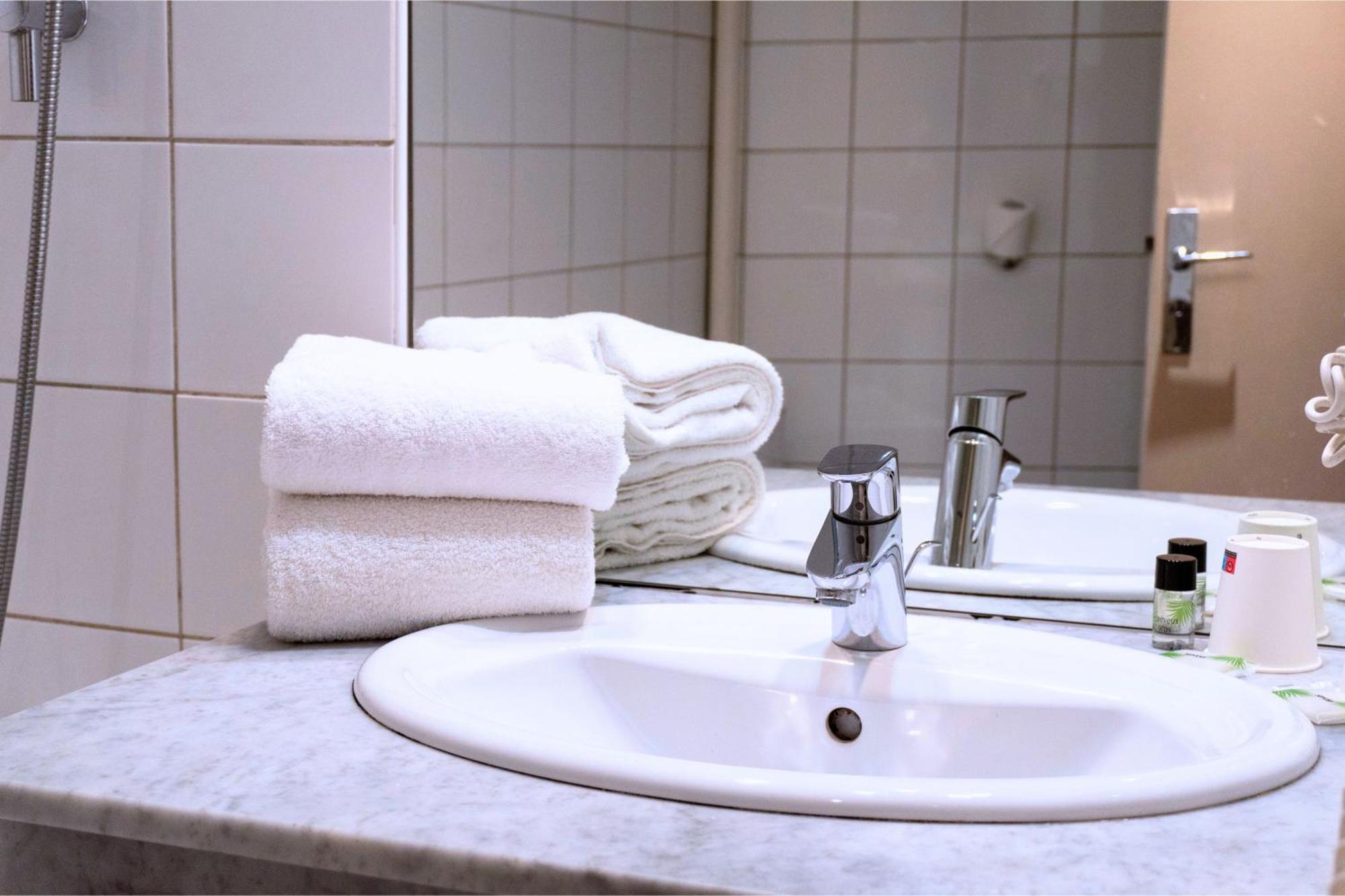 Standard Double Room,1742655734:JPEG