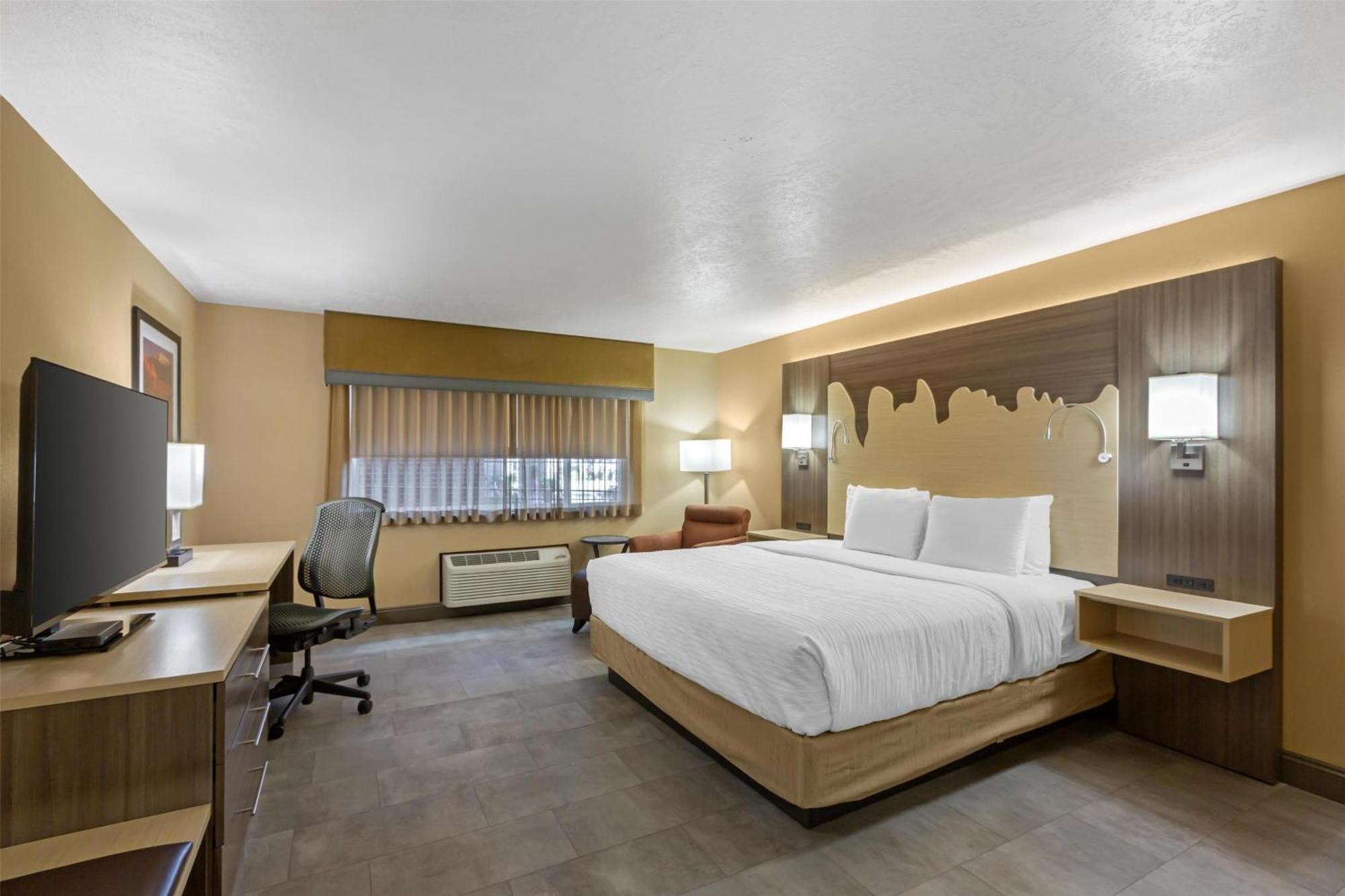 King Room Roll Shower Disability Access or Non-Smoking