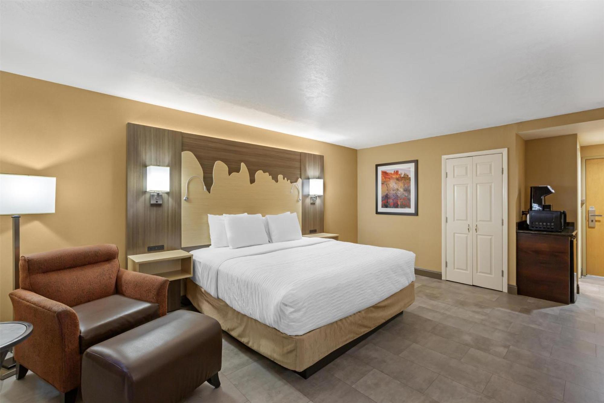King Room with Bath Tub - Disability Access/Non-Smoking,1742723954:JPEG