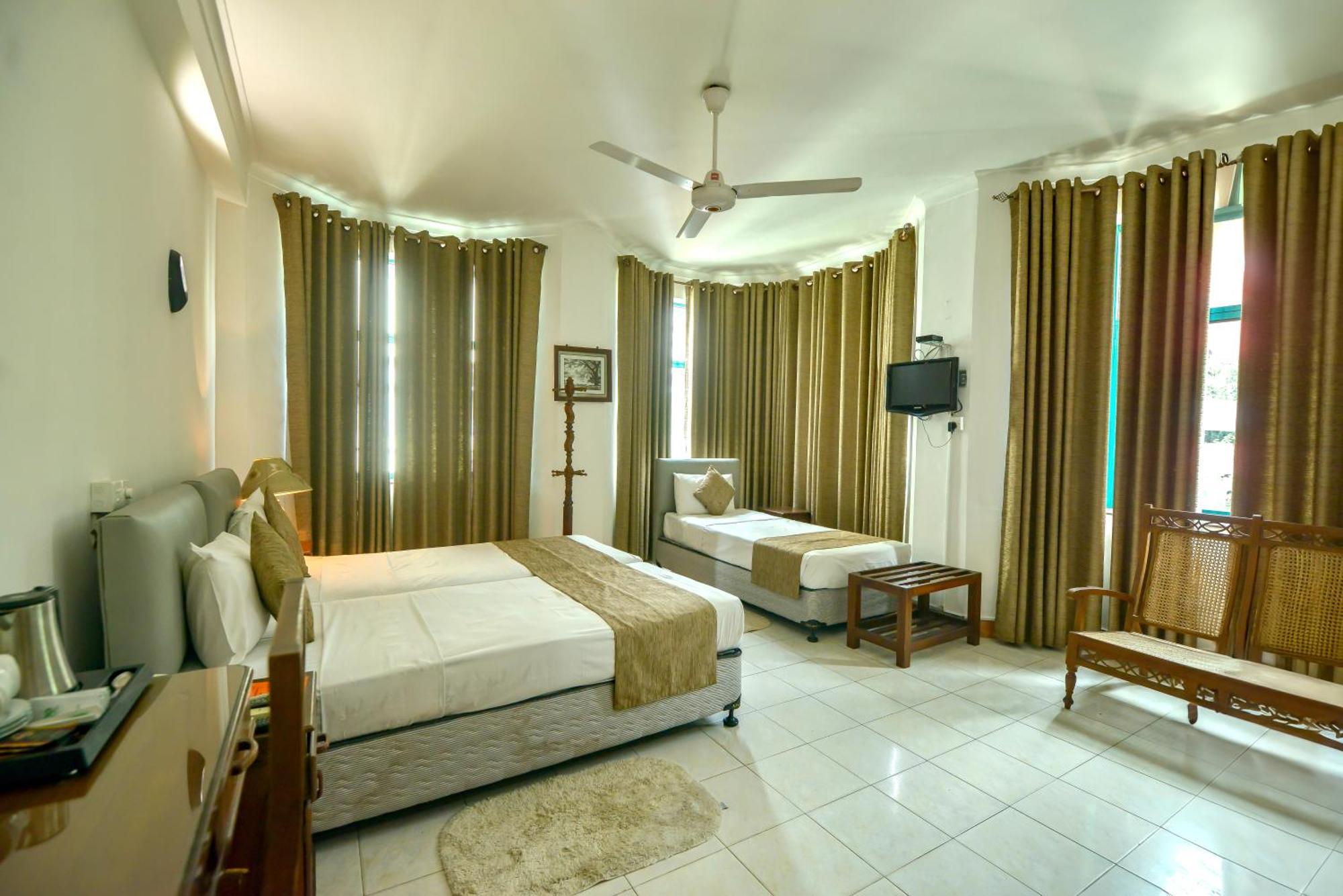 Deluxe Triple Room