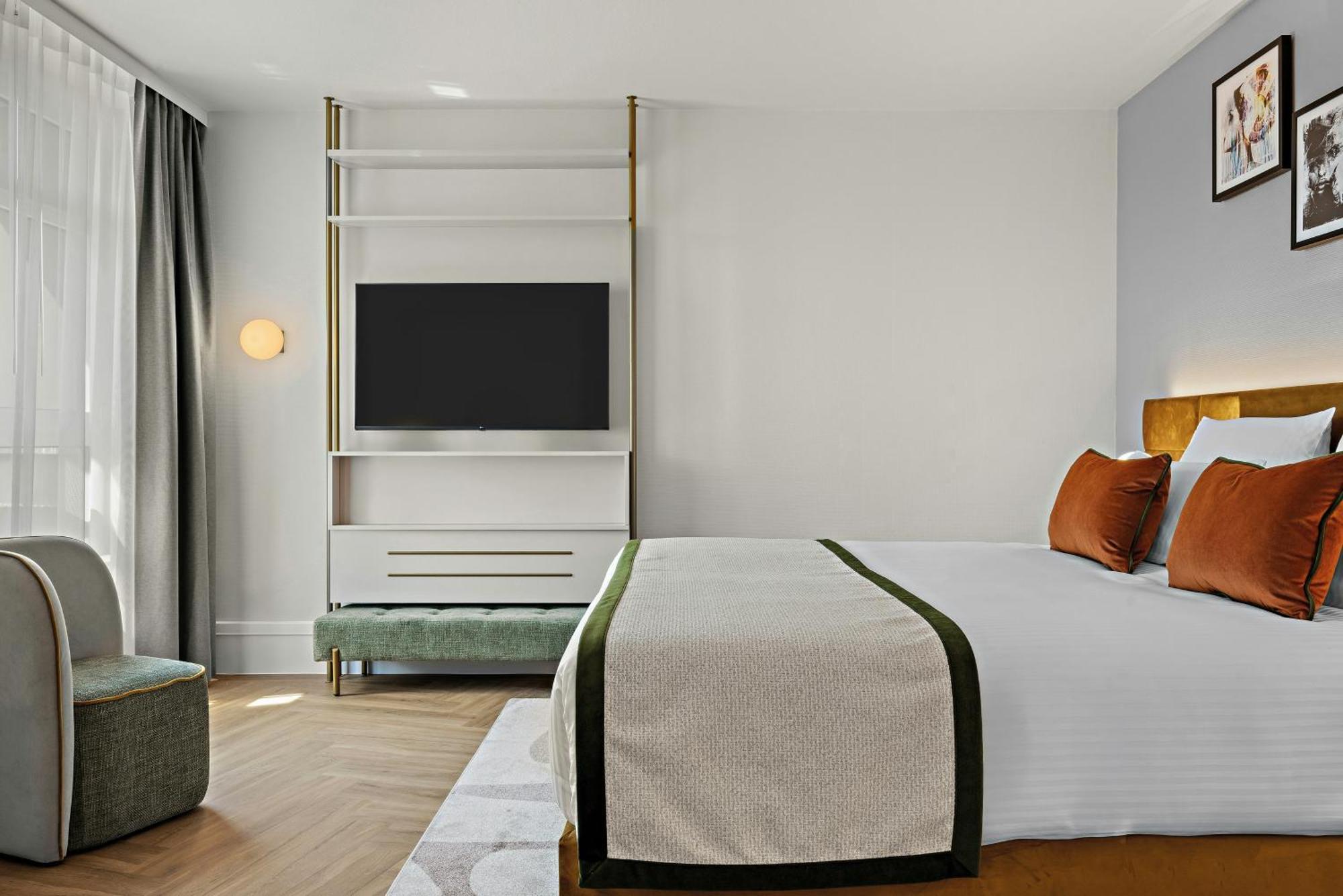 Superior Double Room,1746817580:JPEG