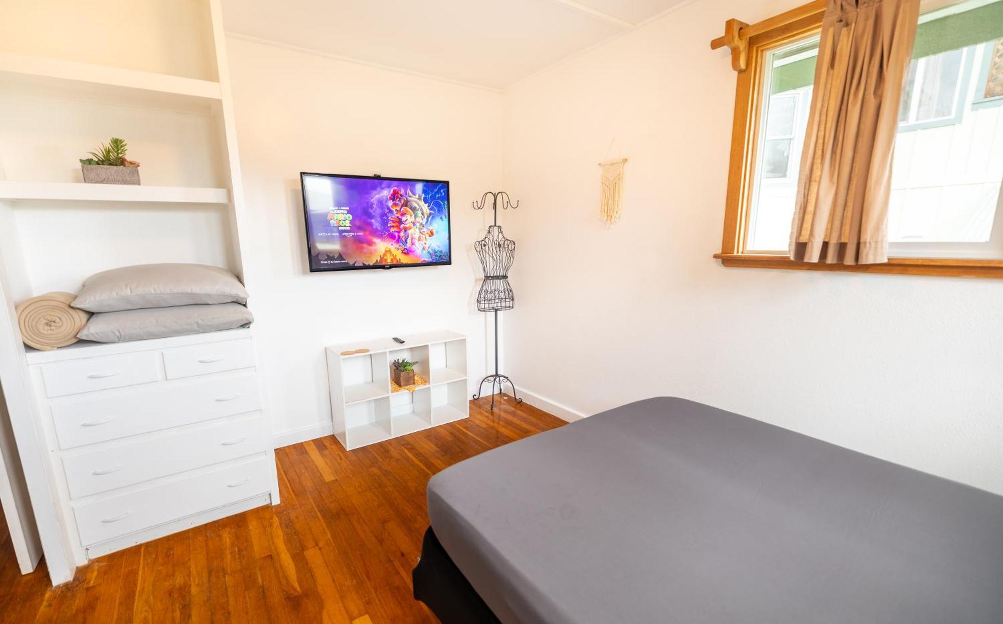 Double Room Private External Bathroom