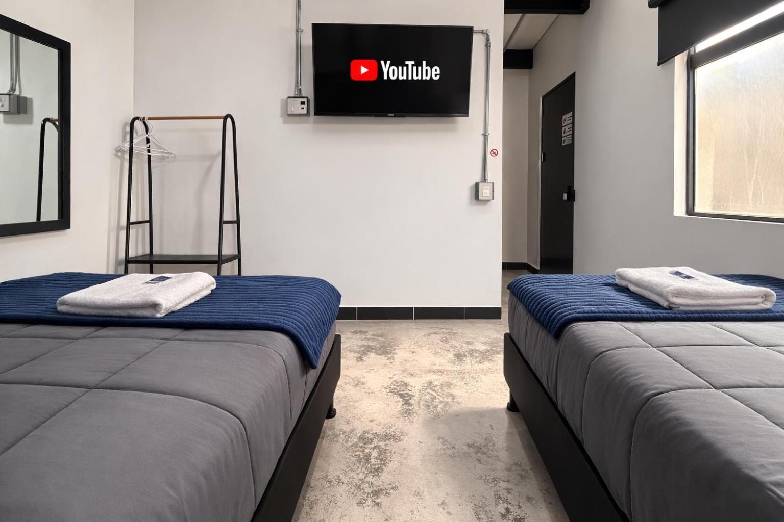 Quarto Triplo Básico