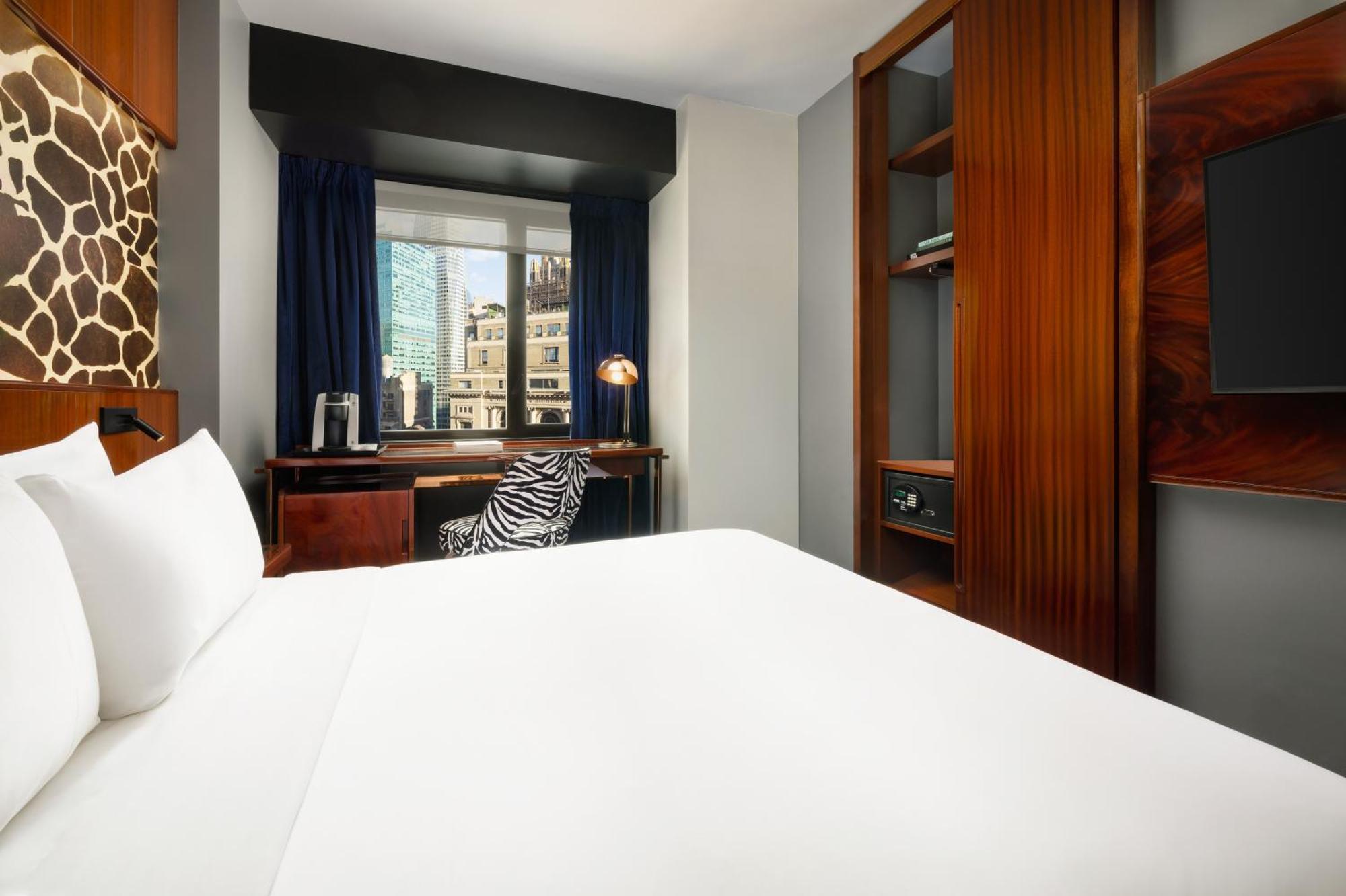 Deluxe King Room,1758481519:JPEG