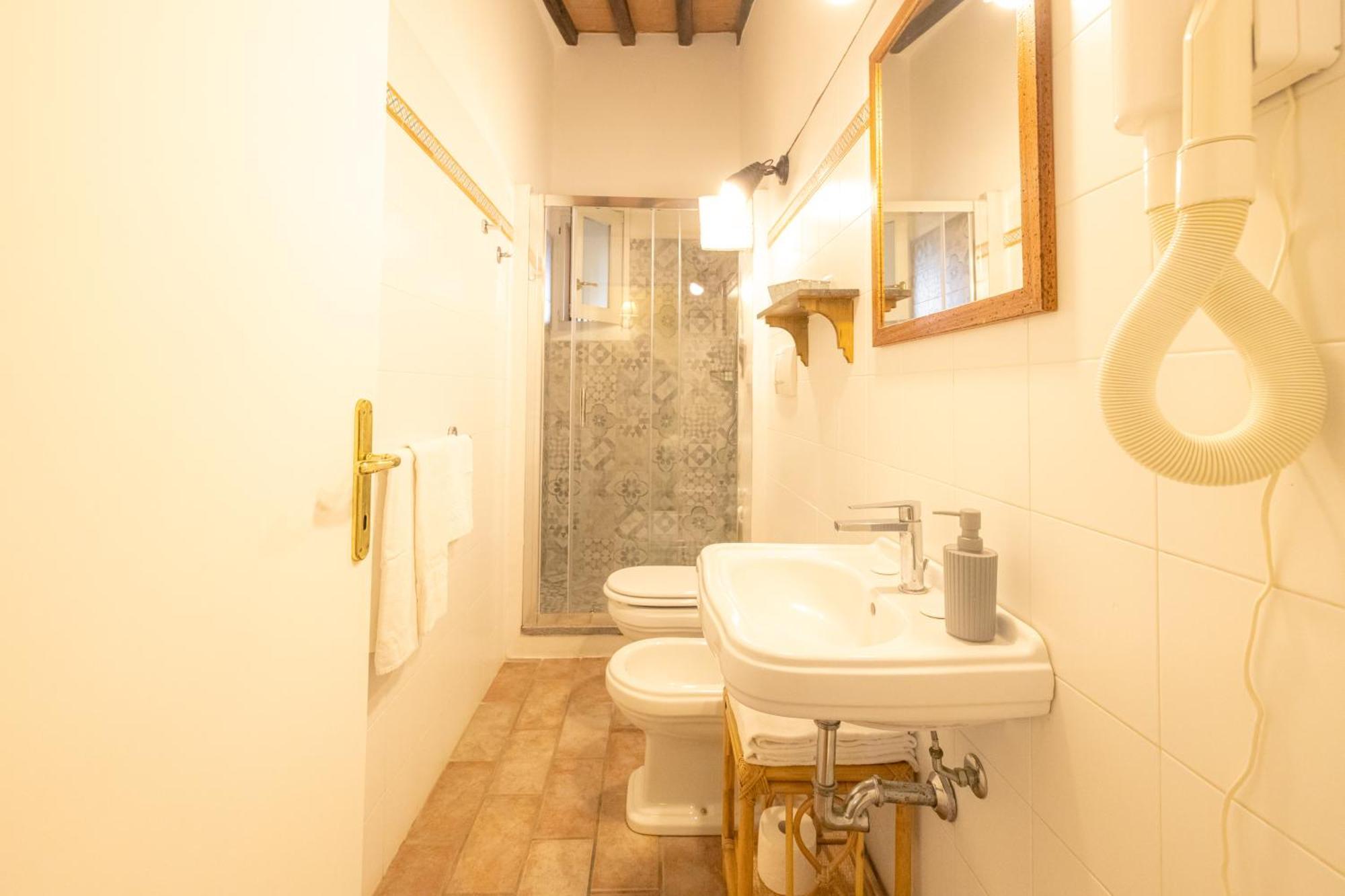 Basic Double Room