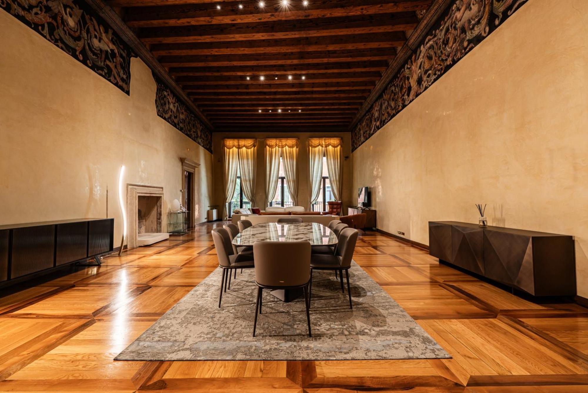 Six-Bedroom Luxury Apartment