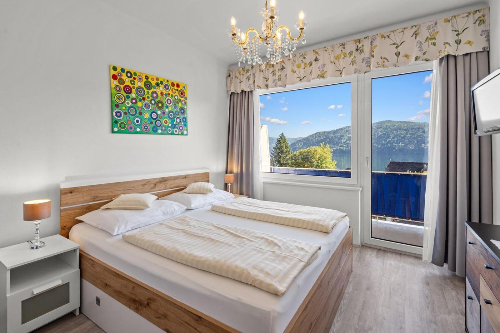 Double Room Balcony Lake View