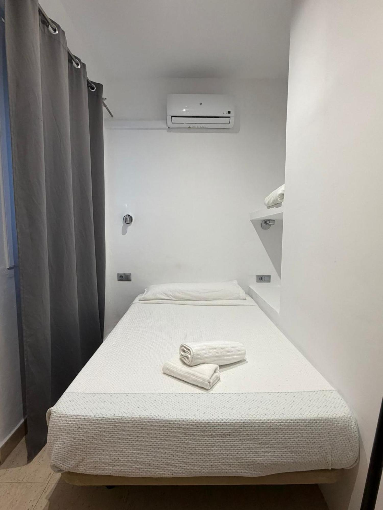 Single Room,1769564343:JPEG