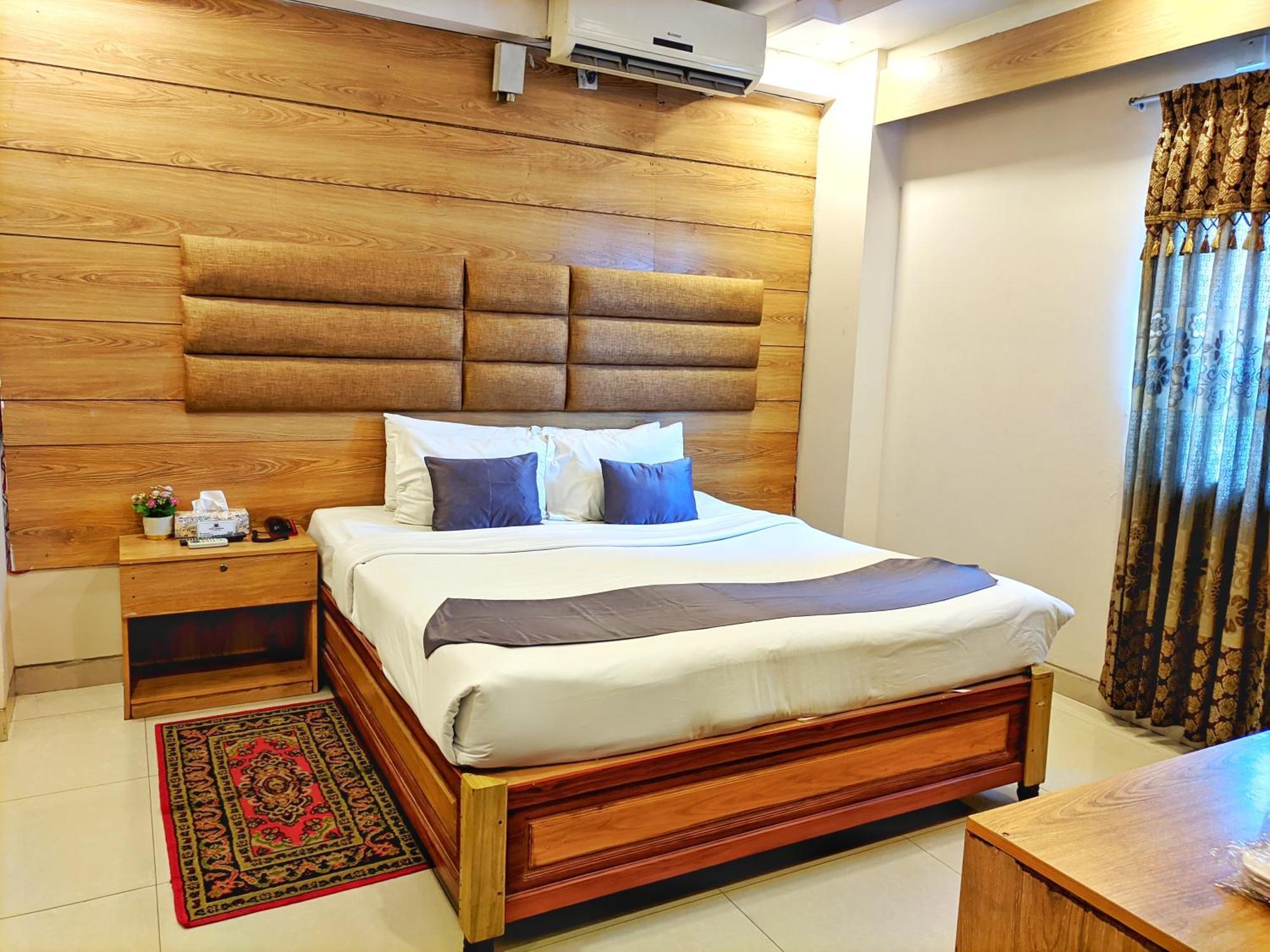 Deluxe Single Room