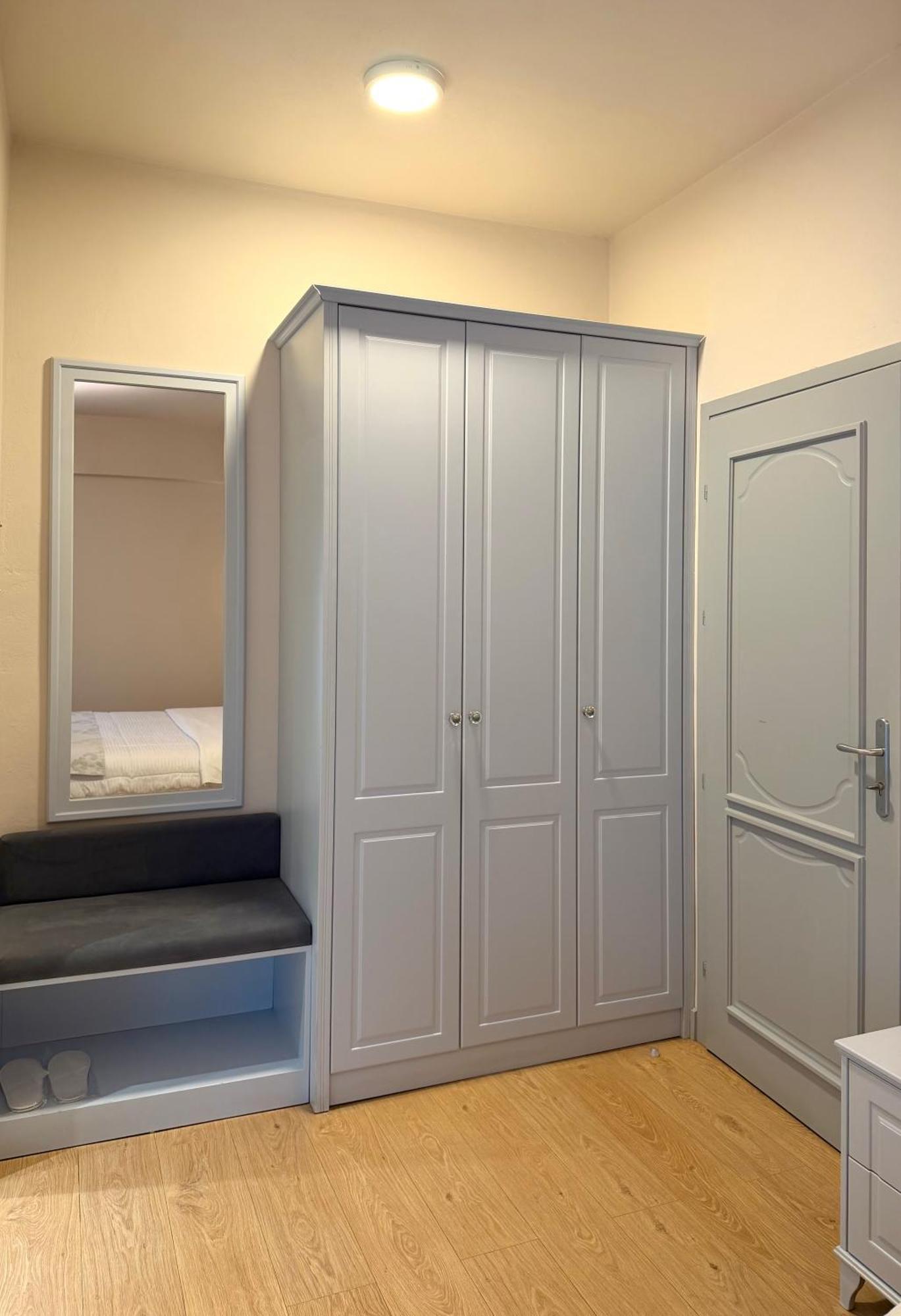 Deluxe Double Room Balcony Partial Sea View
