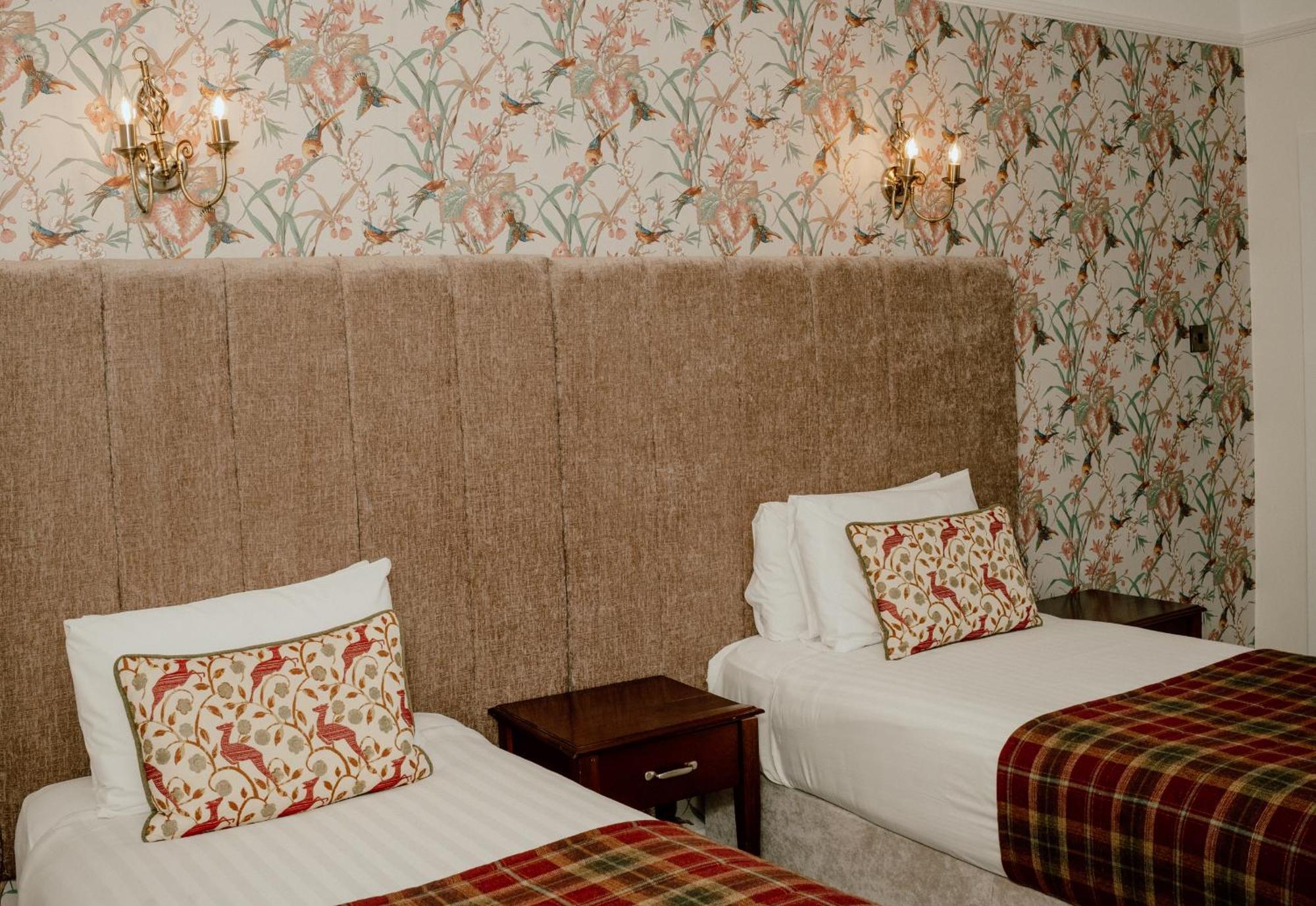 Classic Twin Room