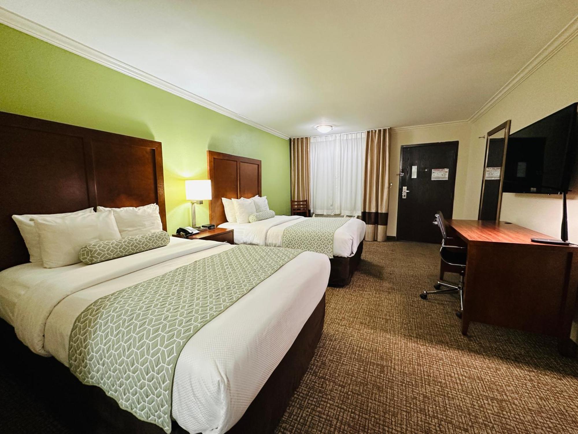 Room Two Double Beds Non Smoking