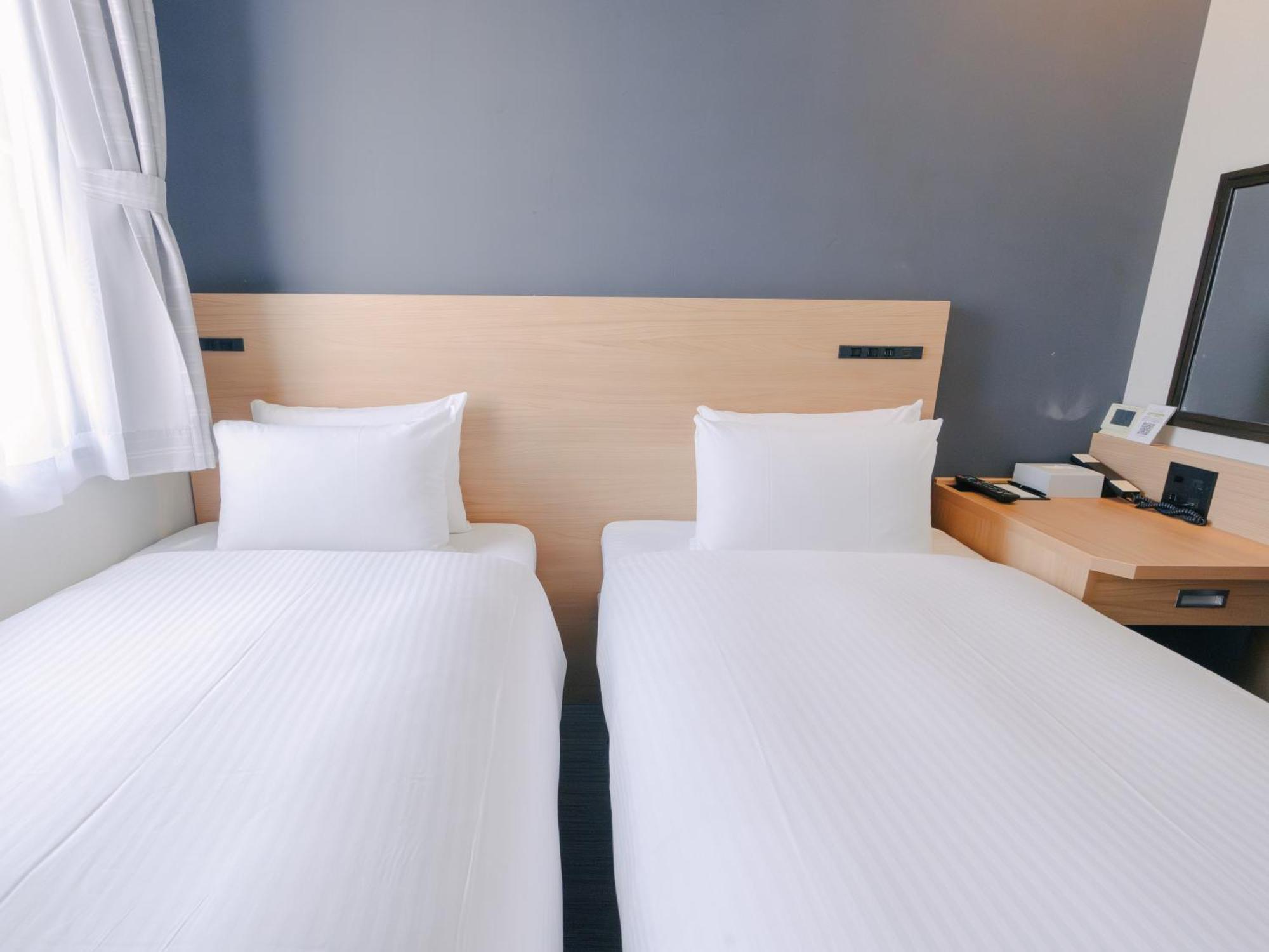 Standard Twin Room Non-Smoking