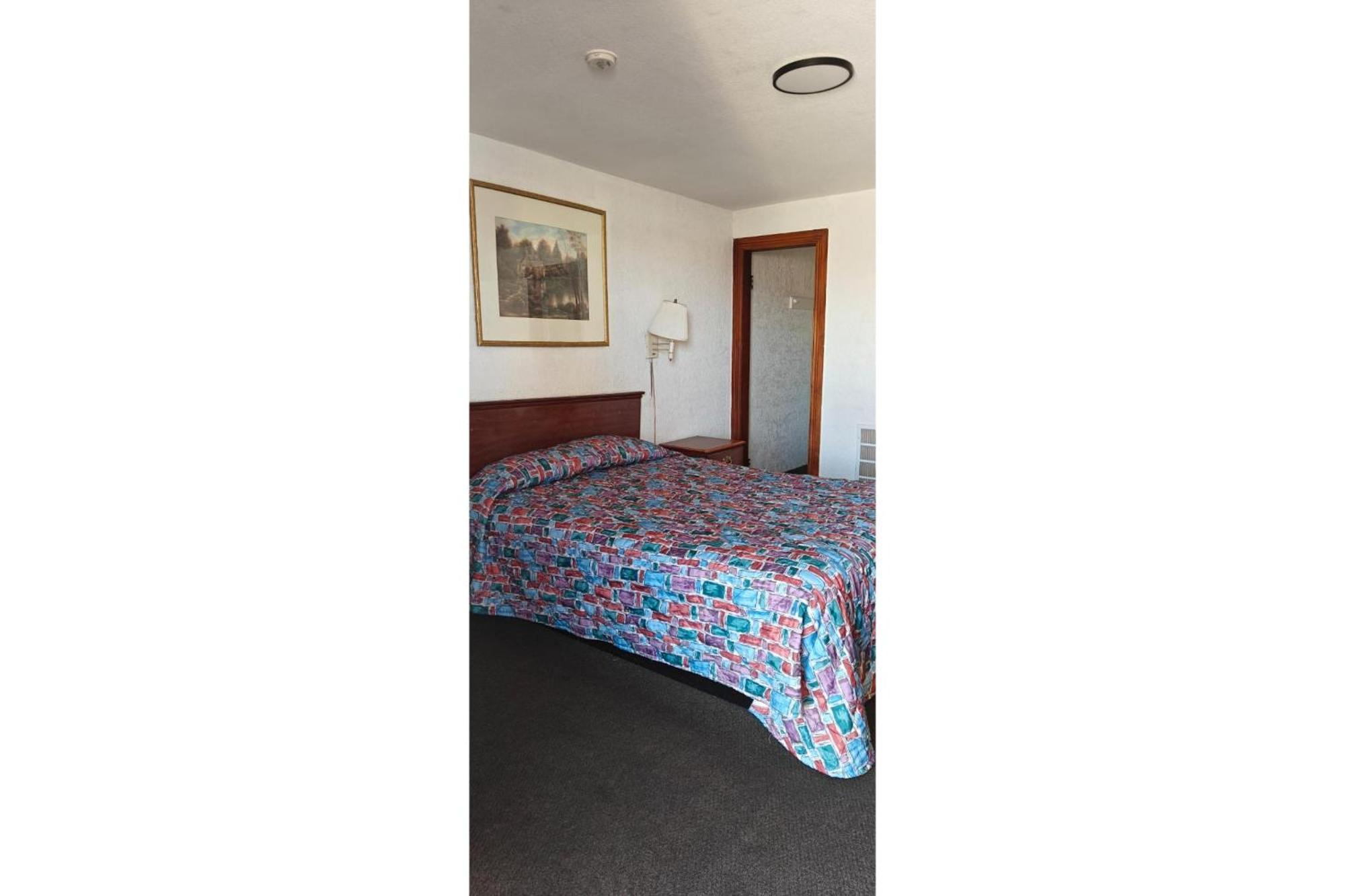 King Bed Non-Smoking