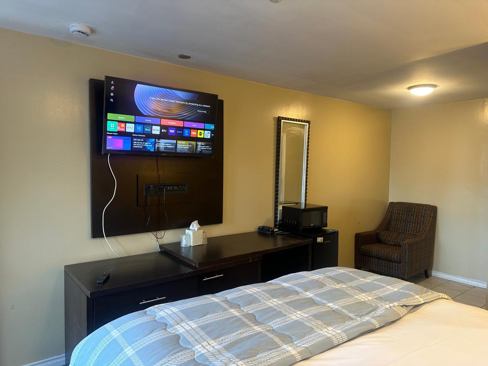 Queen Room