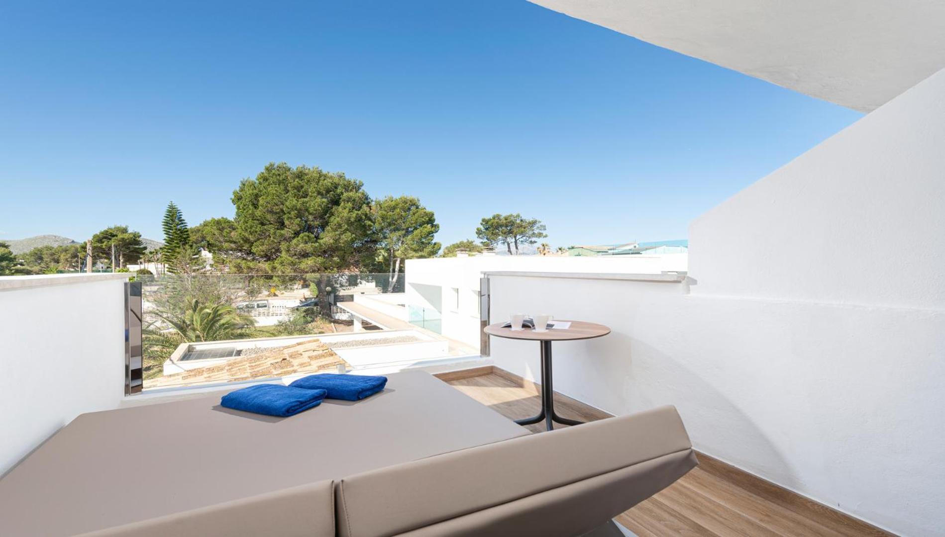 Double or Twin Room Balcony