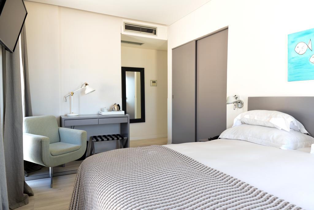 Double Room with Frontal Sea View