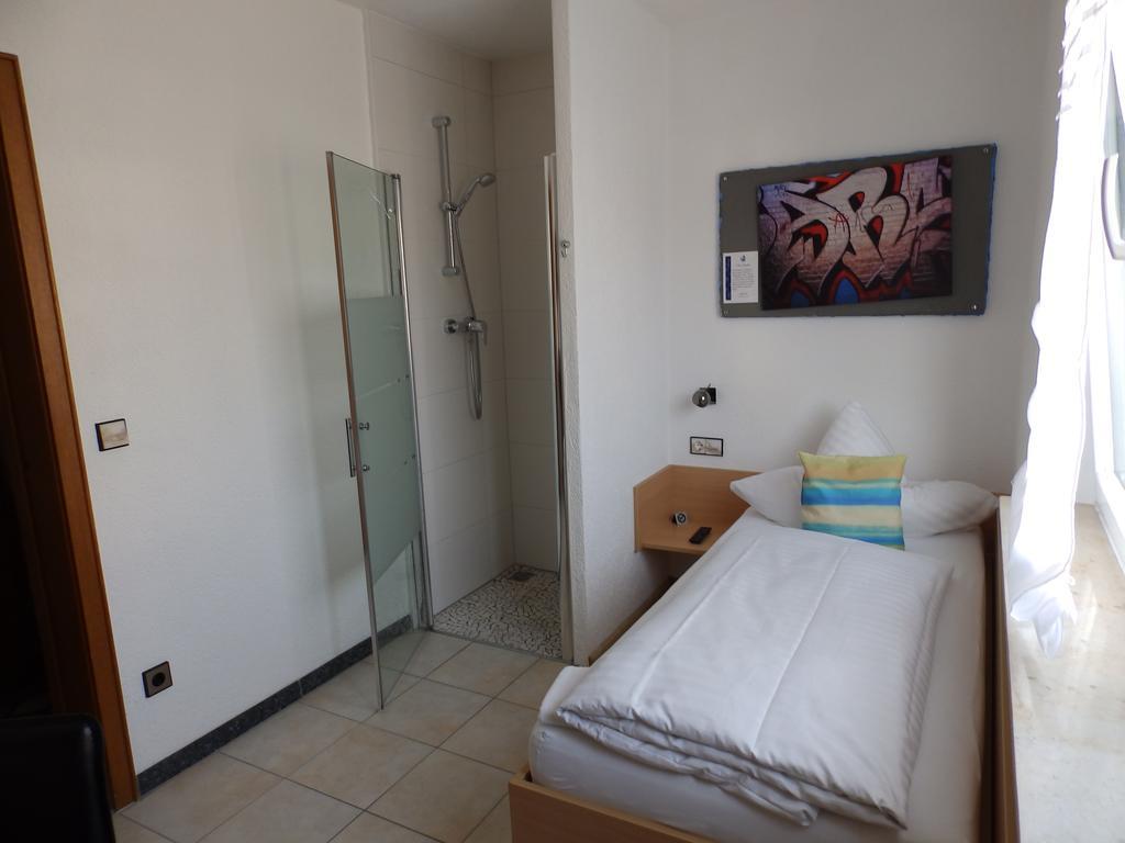 Economy Single Room