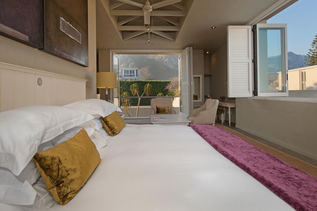 Olive Deluxe Room