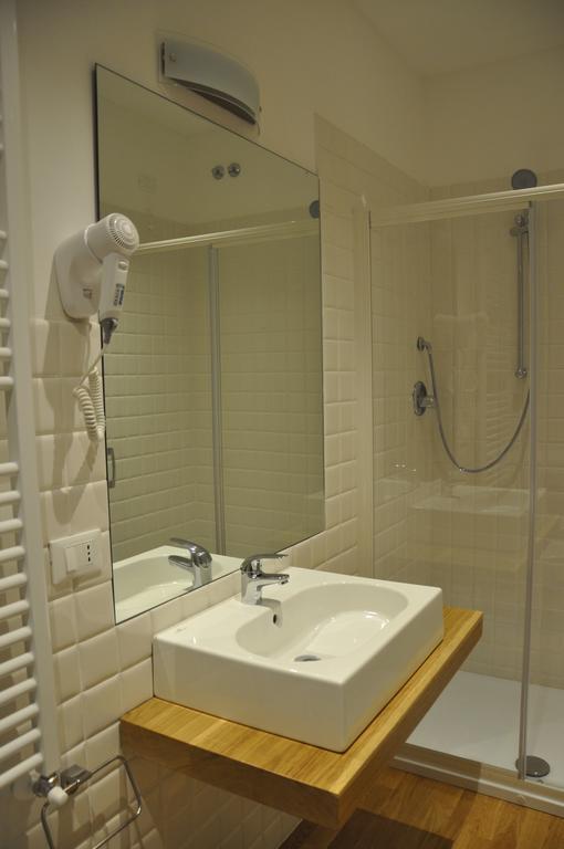 Double or Twin Room,831010313:JPEG