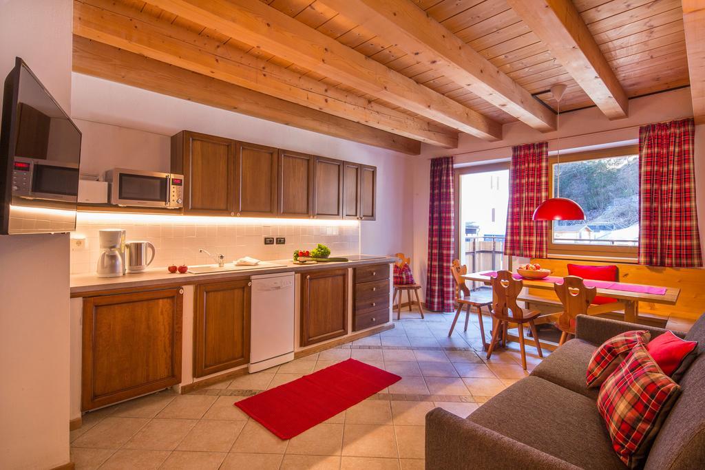 Three-Bedroom Apartment,434173203:JPEG