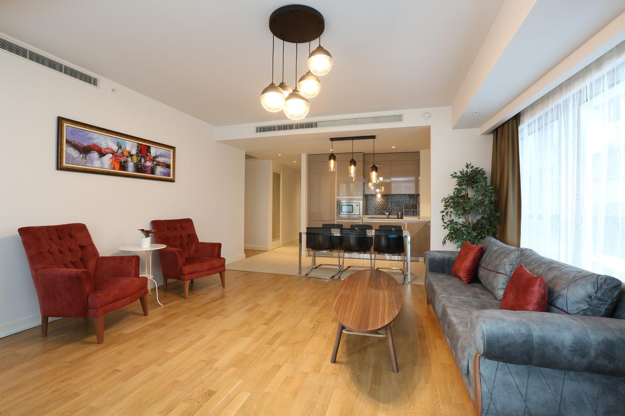 Deluxe Two-Bedroom Apartment