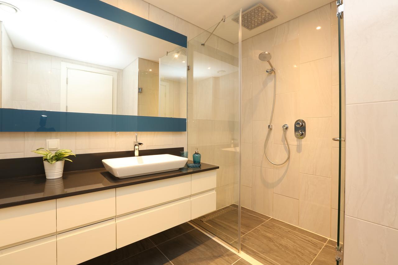 Deluxe One-Bedroom Family Apartment