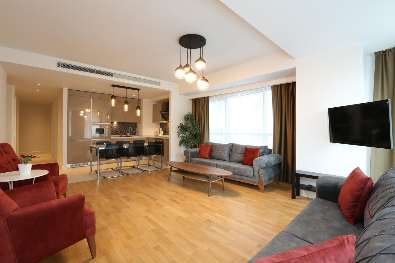 Deluxe Two-Bedroom Apartment