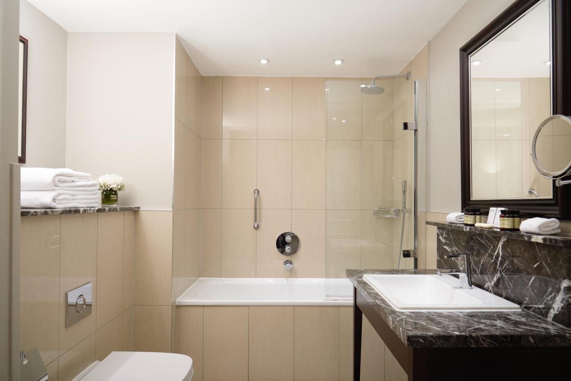 Luxury Double Room,572420046:JPEG