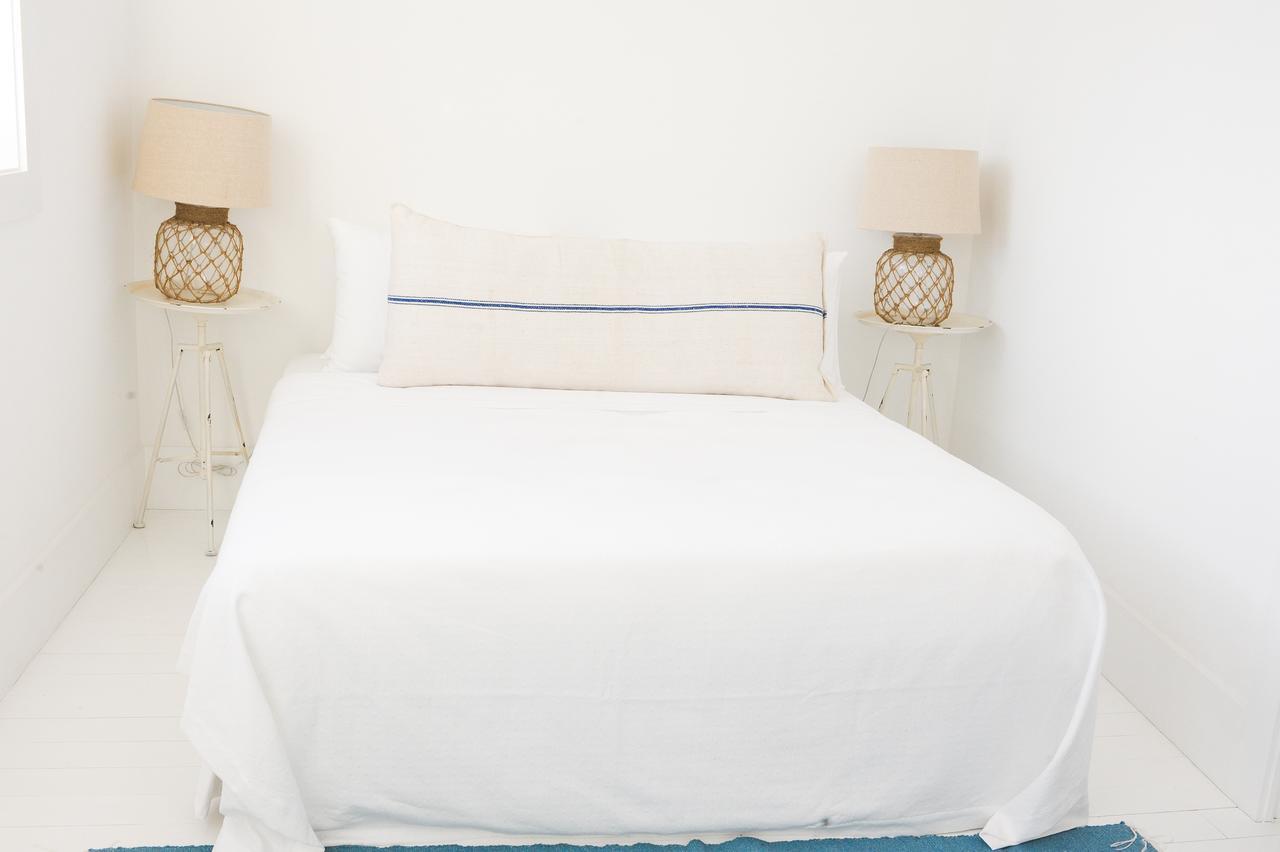 Family Studio with River View,545509383:JPEG