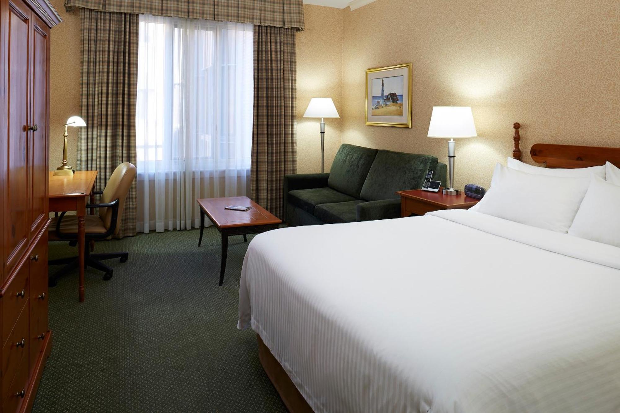 Queen Room City View