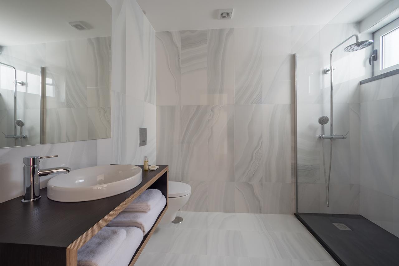 Suite com Varanda e Vista Santuário
