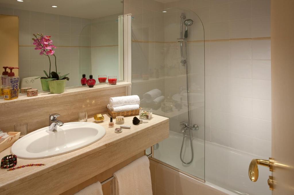 Chambre Familiale (2 Adultes et 2 Enfants)
