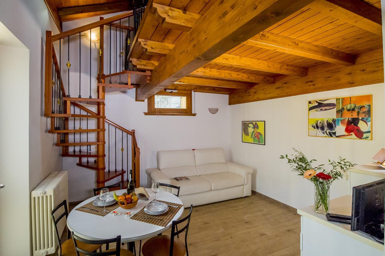 One-Bedroom Apartment Split Level